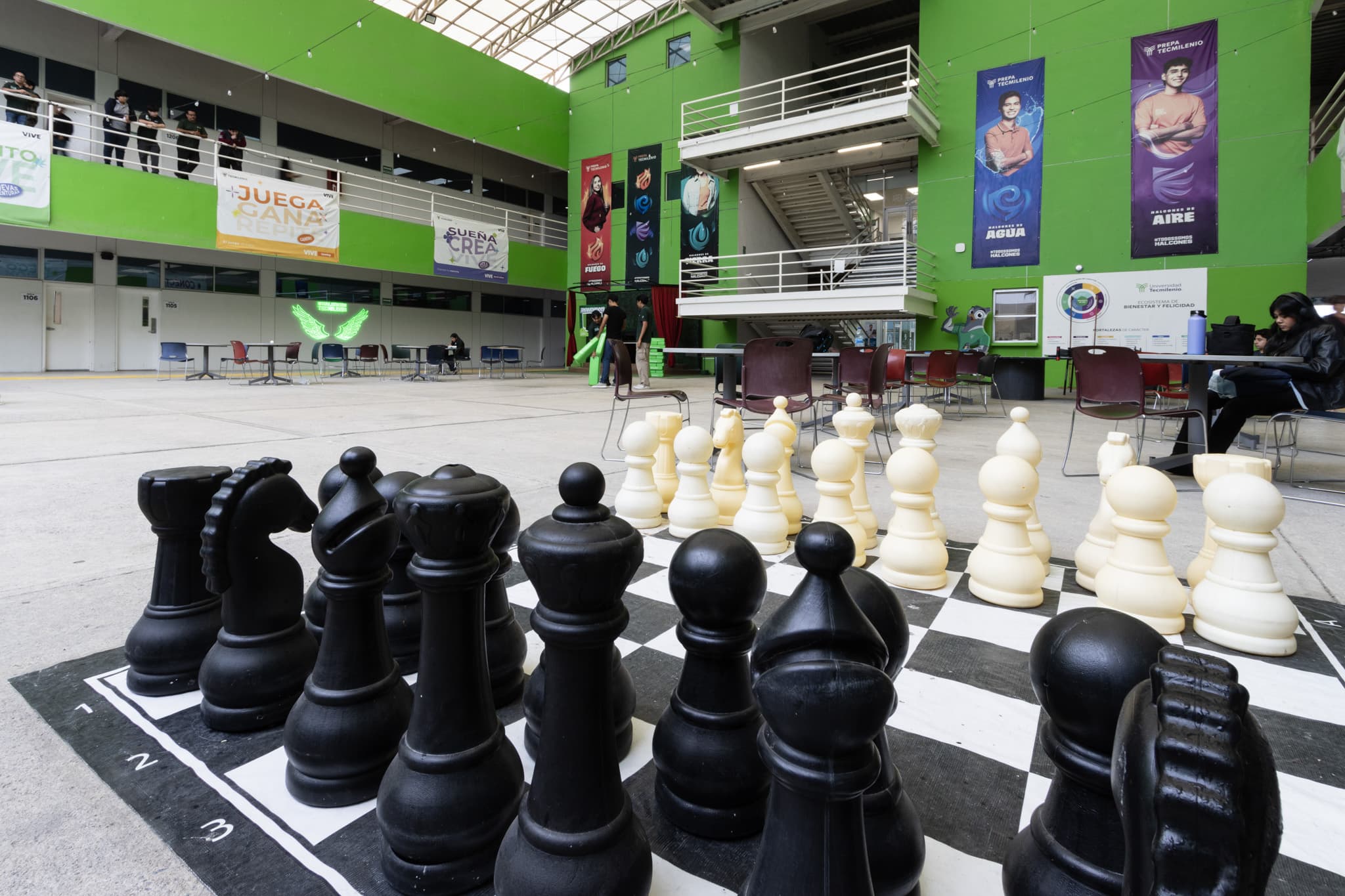 Atrio principal campus reynosa tecmilenio