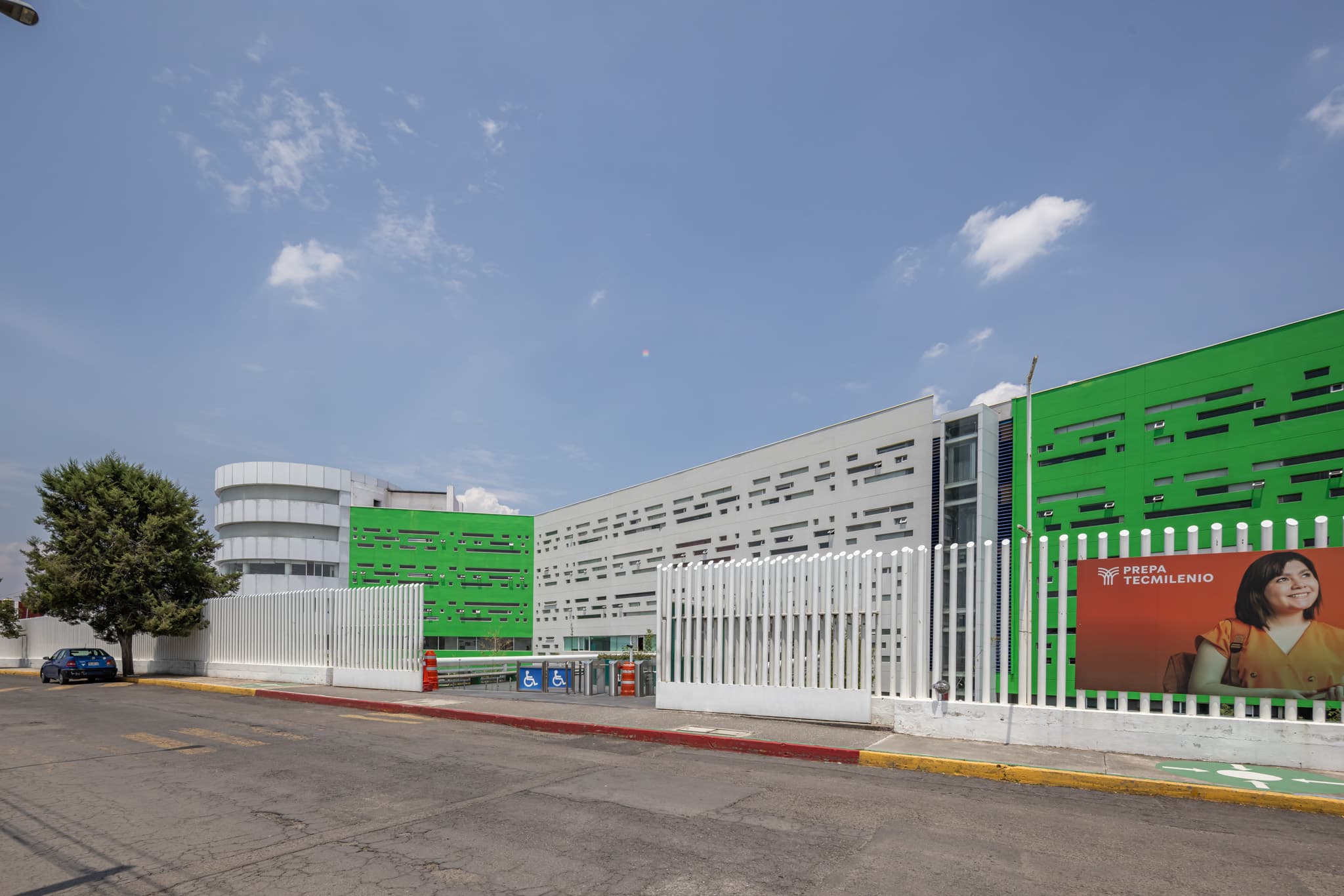 entrada campus puebla